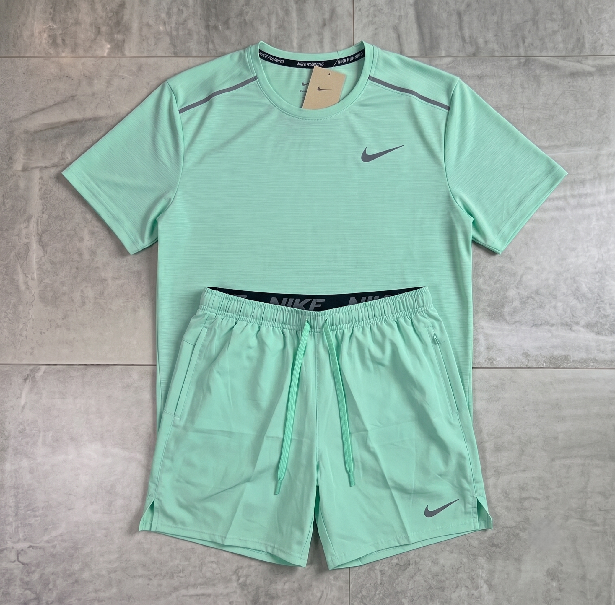 Mint blue Miler set